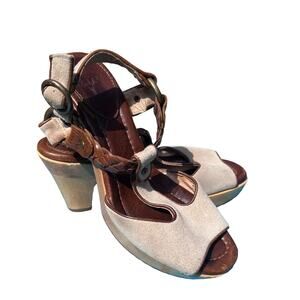 Frye Stephanie Braided T-Strap Tan Suede Slingback Sandals w/Block Heels Size 8